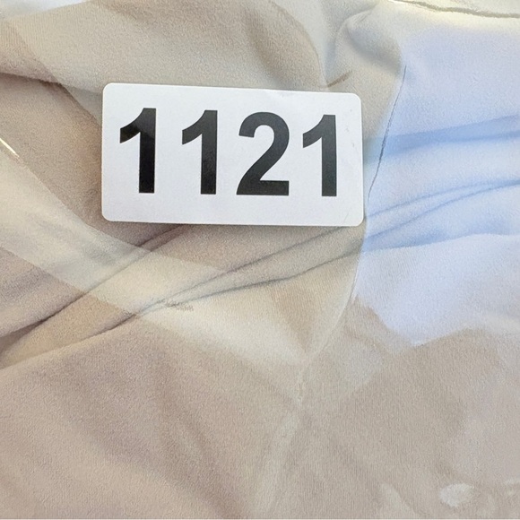 Abercrombie & Fitch Womens Tan Long Sleeve Square Neck Blouse XL Basic Top - Picture 6 of 6